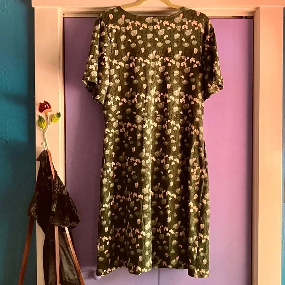 NWOT Pact Fit & Flare V Neck Cotton Green Floral Flutter Sleeve Dress Pockets L - Picture 4 of 4